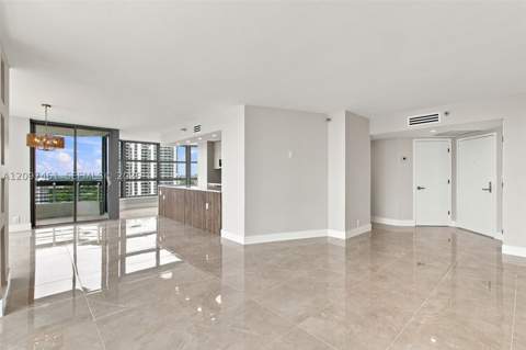 19101 NE 36th Ct 2705, Aventura FL - photo 9 of 37