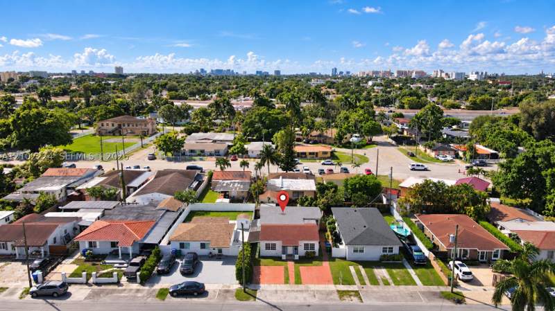 4 bedroom SingleFamilyResidence at 3250 NW 14th Ter, Grapeland Heights, Miami — photo 4