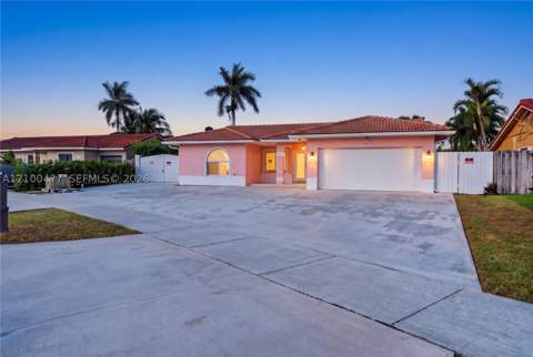 20134 SW 131st Ct, Miami FL - photo 13 of 49