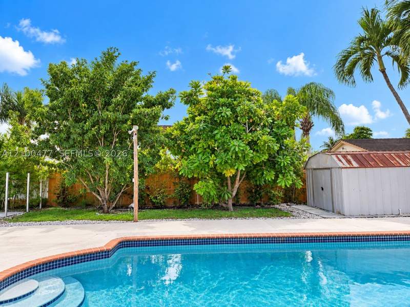 4 bedroom SingleFamilyResidence at 20134 SW 131st Ct, Med South, Miami — photo 2