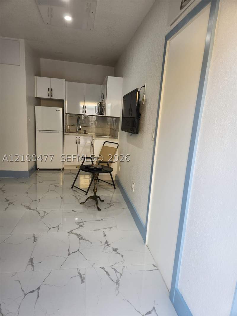 4 bedroom SingleFamilyResidence at 20134 SW 131st Ct, Med South, Miami — photo 4