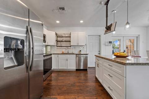 3010 NW 158th St, Miami Gardens FL - photo 8 of 27