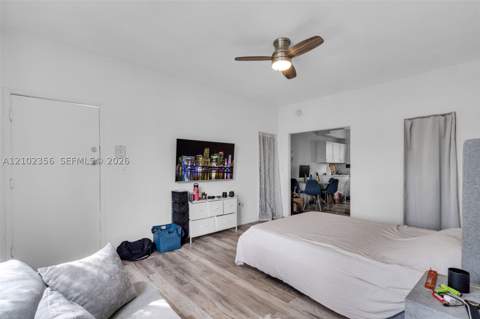 1009 Meridian Ave 15, Miami Beach FL - photo 10 of 16