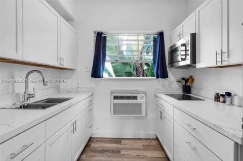 1009 Meridian Ave 15, Miami Beach FL - photo 13 of 16