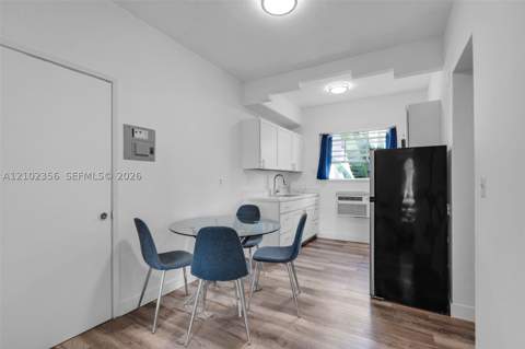 1009 Meridian Ave 15, Miami Beach FL - photo 15 of 16