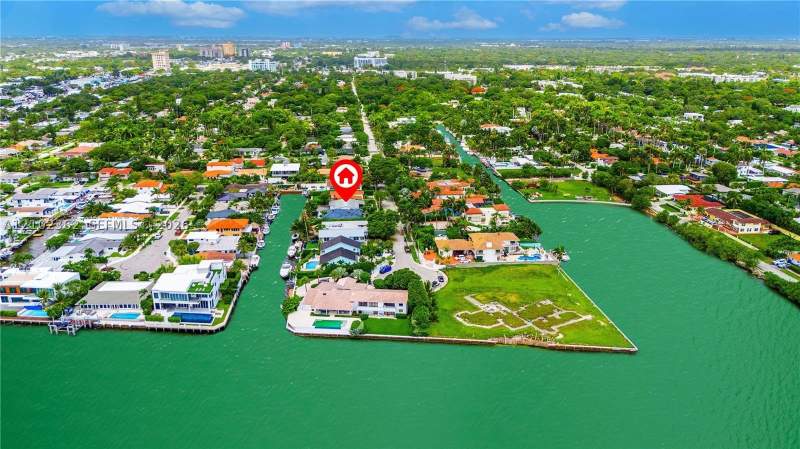 3 bedroom SingleFamilyResidence at 1220 NE 83rd St, Bay Crest Sec 3, Miami — photo 2
