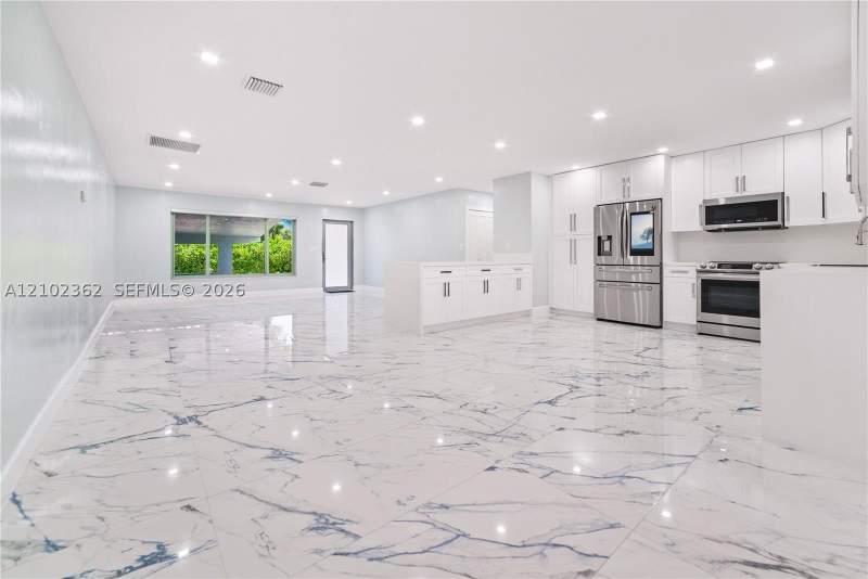 3 bedroom SingleFamilyResidence at 1220 NE 83rd St, Bay Crest Sec 3, Miami — photo 5