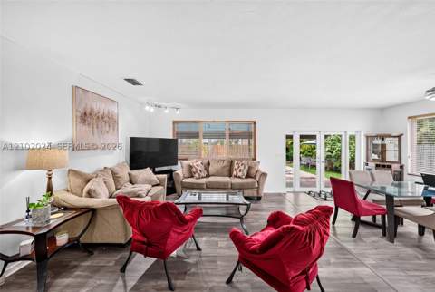 8920 SW 197th St, Cutler Bay FL - photo 6 of 35