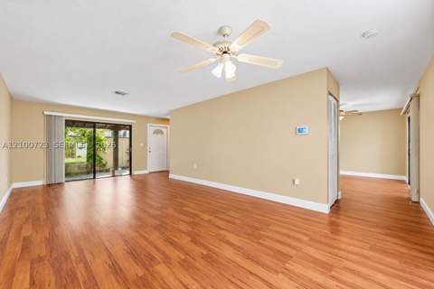 9193 SW 128th Ln, Miami FL - photo 9 of 39