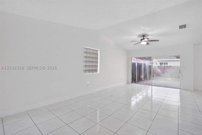 4 bedroom SingleFamilyResidence at 14320 SW 147th Ct, Adventure Homes, Miami — photo 4