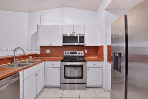 14320 SW 147th Ct, Miami FL - photo 9 of 39