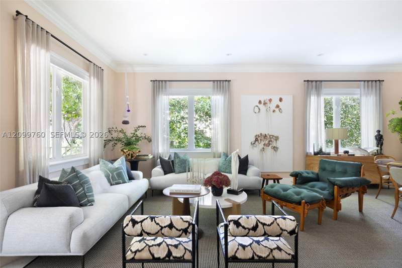 5 bedroom SingleFamilyResidence at 4100 Hardie Ave, Eleda, Miami — photo 4