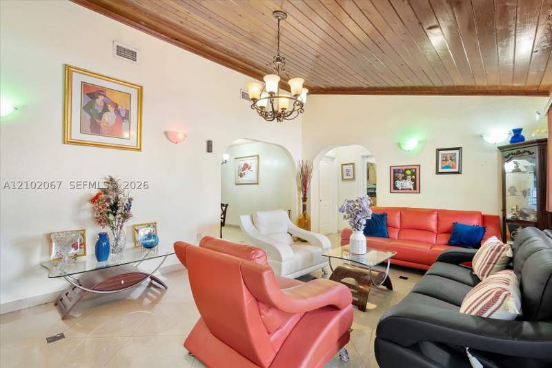 4 bedroom SingleFamilyResidence at 348 NE 118th St, Halock-Sec 1, Miami — photo 4