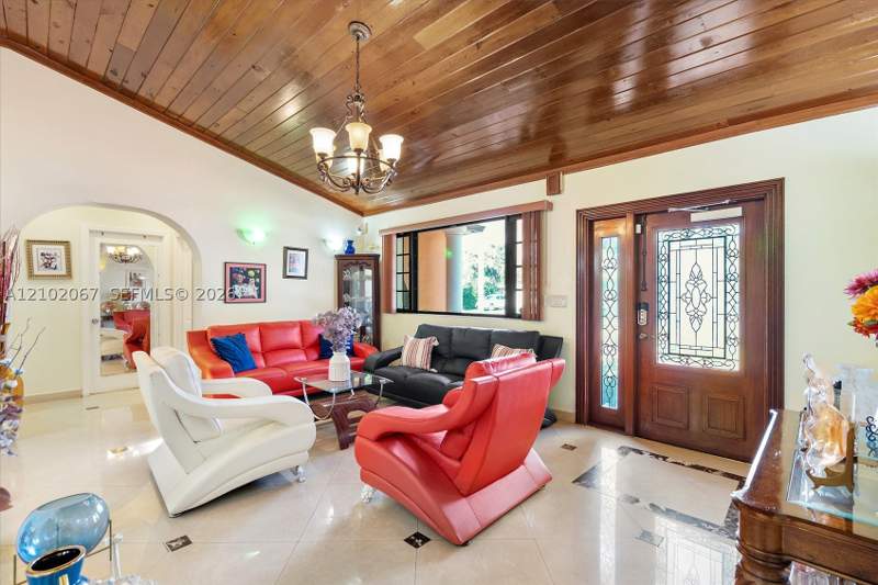 4 bedroom SingleFamilyResidence at 348 NE 118th St, Halock-Sec 1, Miami — photo 5