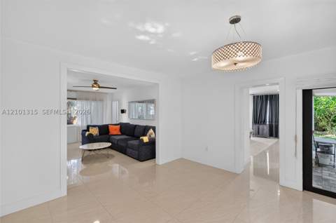2543 SW 15th St, Miami FL - photo 16 of 35