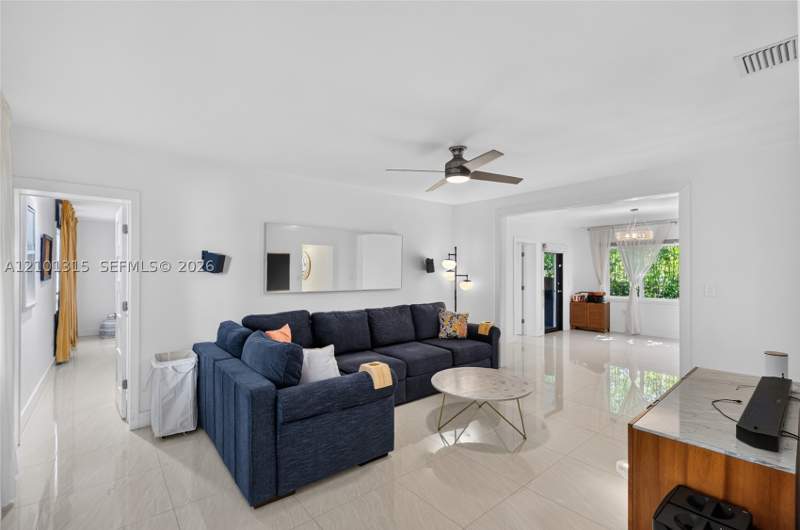 5 bedroom SingleFamilyResidence at 2543 SW 15th St, New Silver Crest, Miami — photo 3
