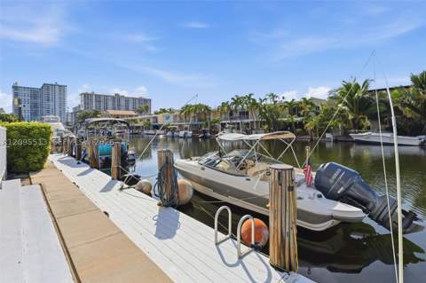 3770 NE 171st St 402, North Miami Beach FL - photo 24 of 33
