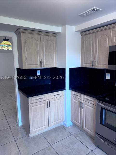6713 SW 112th Ct, Miami FL - photo 13 of 30