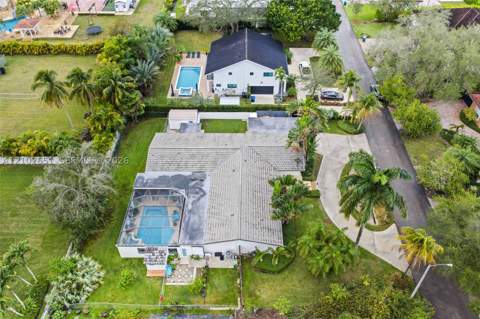 9838 SW 94th Ter, Miami FL - photo 15 of 59