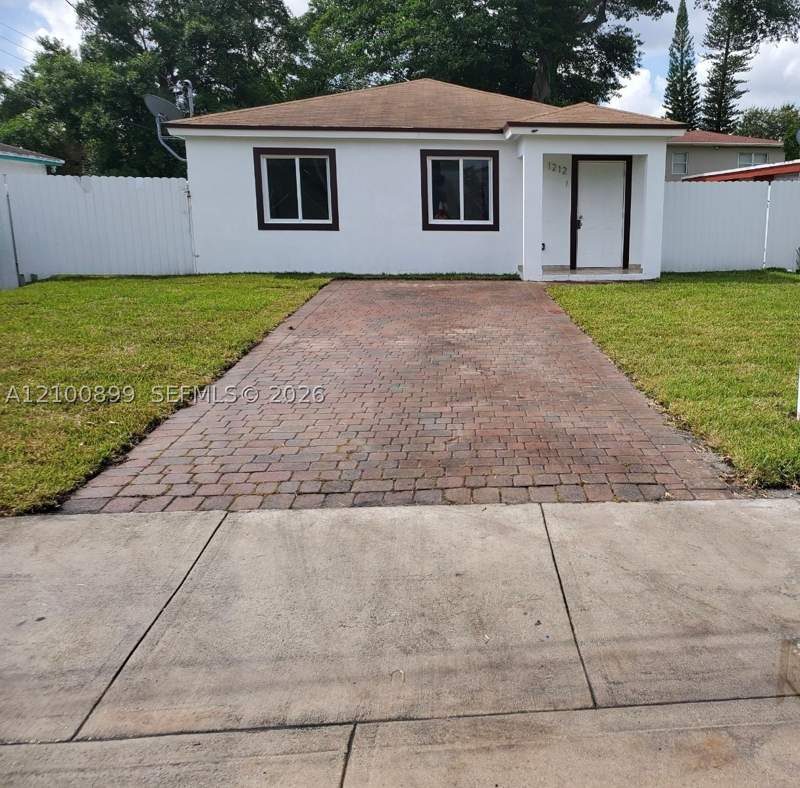 4 bedroom SingleFamilyResidence at 1212 NW 71st St, East Liberty City Homesit, Miami — photo 2