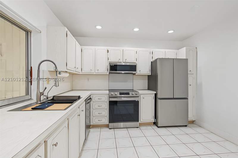 1 bedroom Condominium at 11232 SW 169th St V3442, Green Hills Park West No, Miami — photo 5