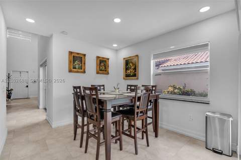 17338 NW 61st Pl, Hialeah FL - photo 11 of 53