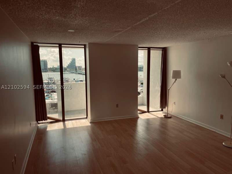 0 bedroom Condominium at 555 NE 15th St 412, Venetia Condo, Miami — photo 2