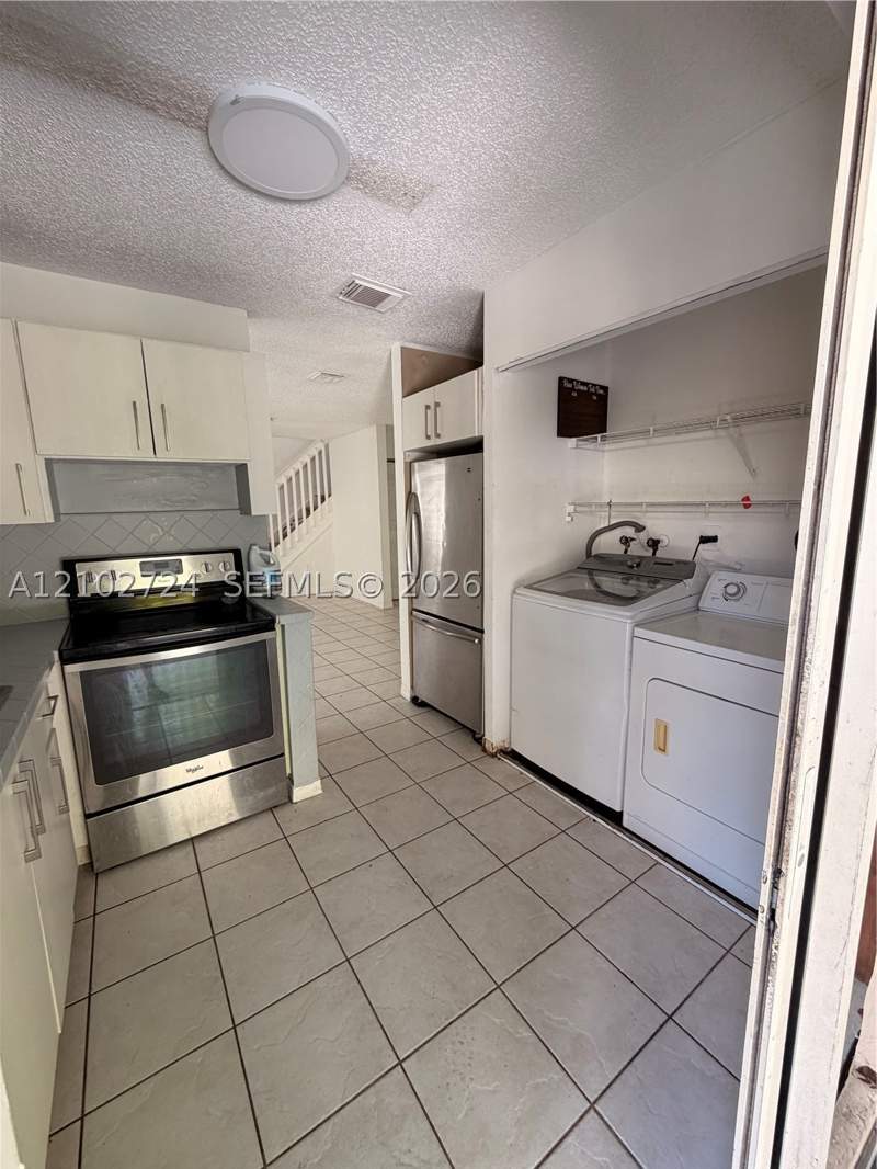3 bedroom Townhouse at 18674 SW 100th Ave 18674, Royale Point-Townvillas C, Cutler Bay — photo 3