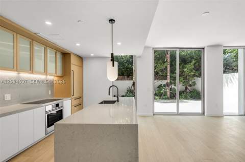 2200 Brickell Ave Gv09, Miami FL - photo 6 of 37