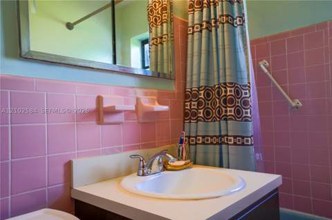 20835 Condado Rd, Cutler Bay FL - photo 10 of 19