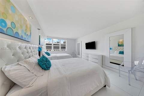 100 Lincoln Rd 1008, Miami Beach FL - photo 11 of 18