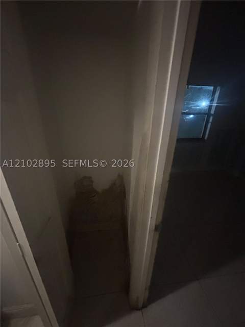 902 NE 209th St 106-40, Miami FL - photo 8 of 32