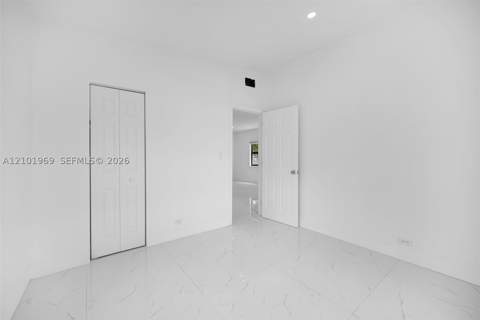 16410 NW 22nd Ct, Miami Gardens FL - photo 13 of 40