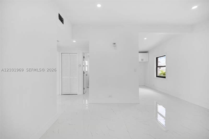 2 bedroom SingleFamilyResidence at 16410 NW 22nd Ct, Bunche Park, Miami Gardens — photo 2