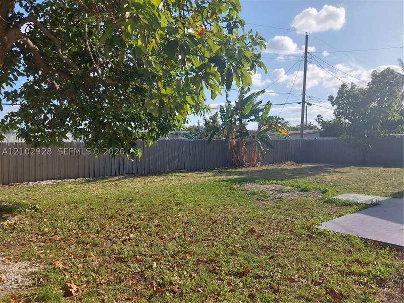 3 bedroom SingleFamilyResidence at 1030 NE 214th St, Ives Estates Sec 5, Miami — photo 3