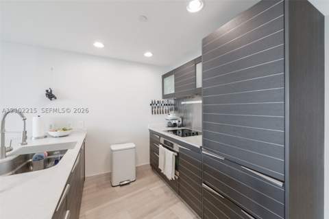 200 Biscayne Boulevard Way 3905, Miami FL - photo 18 of 45
