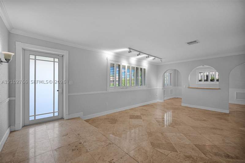 3 bedroom SingleFamilyResidence at 5845 SW 94th Pl, Darlington Manor, Miami — photo 2