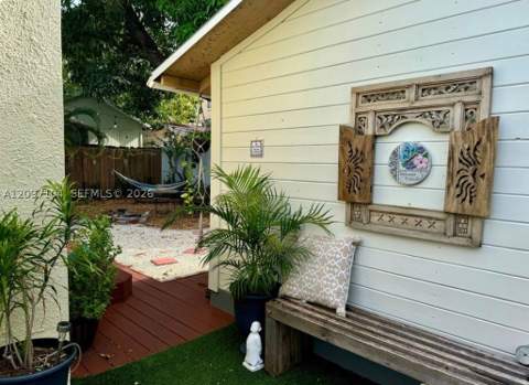 170 NW 18th Ct, Miami FL - photo 10 of 23