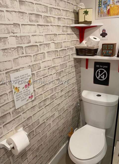 170 NW 18th Ct, Miami FL - photo 20 of 23