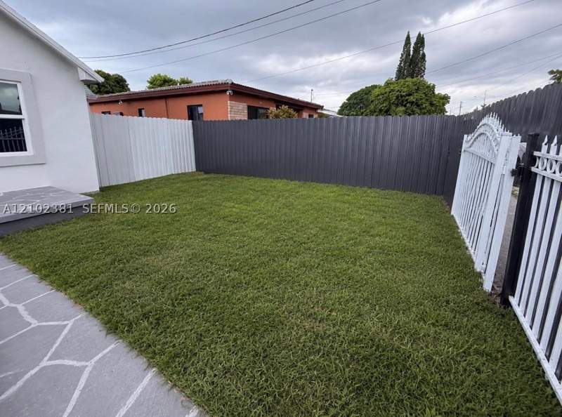2 bedroom SingleFamilyResidence at 1296 NW 72nd St, T L Johnson Sub In Sw1/4, Miami — photo 4