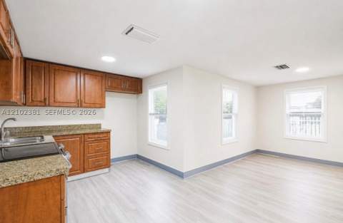 1296 NW 72nd St, Miami FL - photo 7 of 15