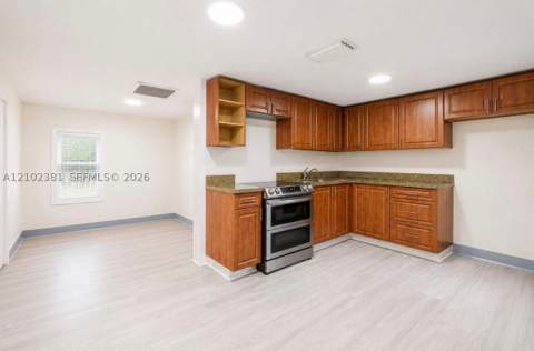 1296 NW 72nd St, Miami FL - photo 8 of 15