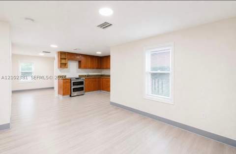1296 NW 72nd St, Miami FL - photo 9 of 15