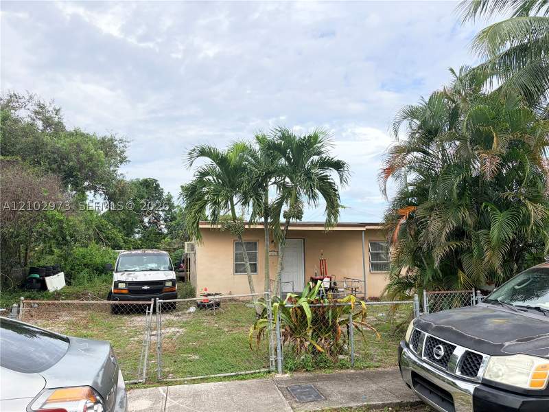 2 bedroom SingleFamilyResidence at 16461 NW 19 ct, Bunche Park, Miami Gardens — photo 2