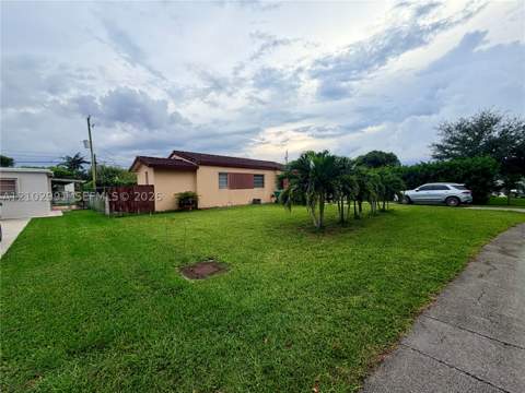 7400 SW 19th St, Miami FL - photo 6 of 10