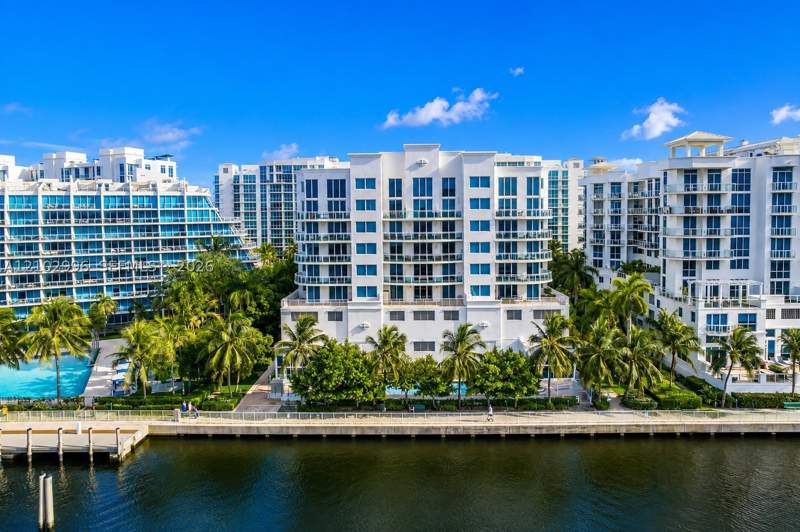 2 bedroom Condominium at 3000 NE 188th St 604, Eastside At Aventura Cond, Aventura — photo 2