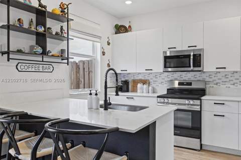 12808 NW 22nd Pl, Miami FL - photo 13 of 57