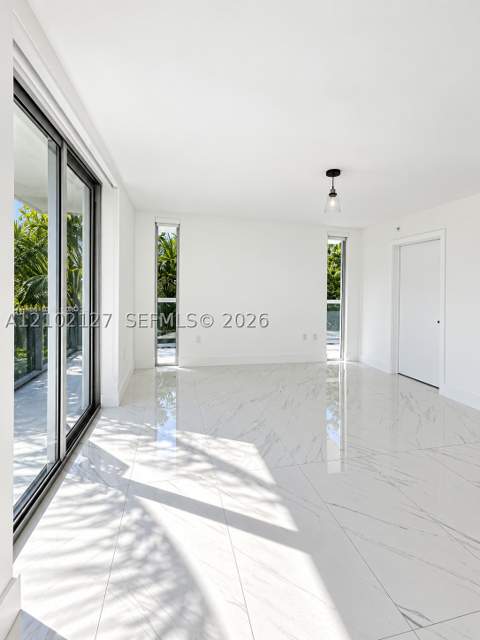 1100 100th St 302, Bay Harbor Islands FL - photo 7 of 34