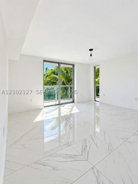 1100 100th St 302, Bay Harbor Islands FL - photo 8 of 34