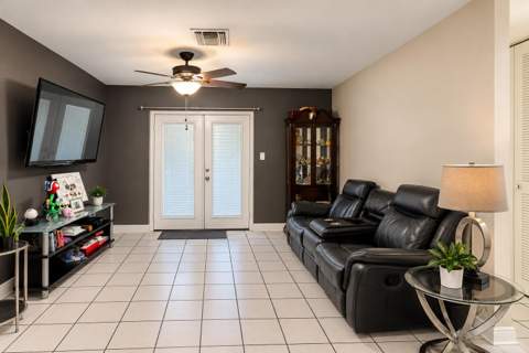 465 NW 16th Street, Homestead FL - photo 11 of 18